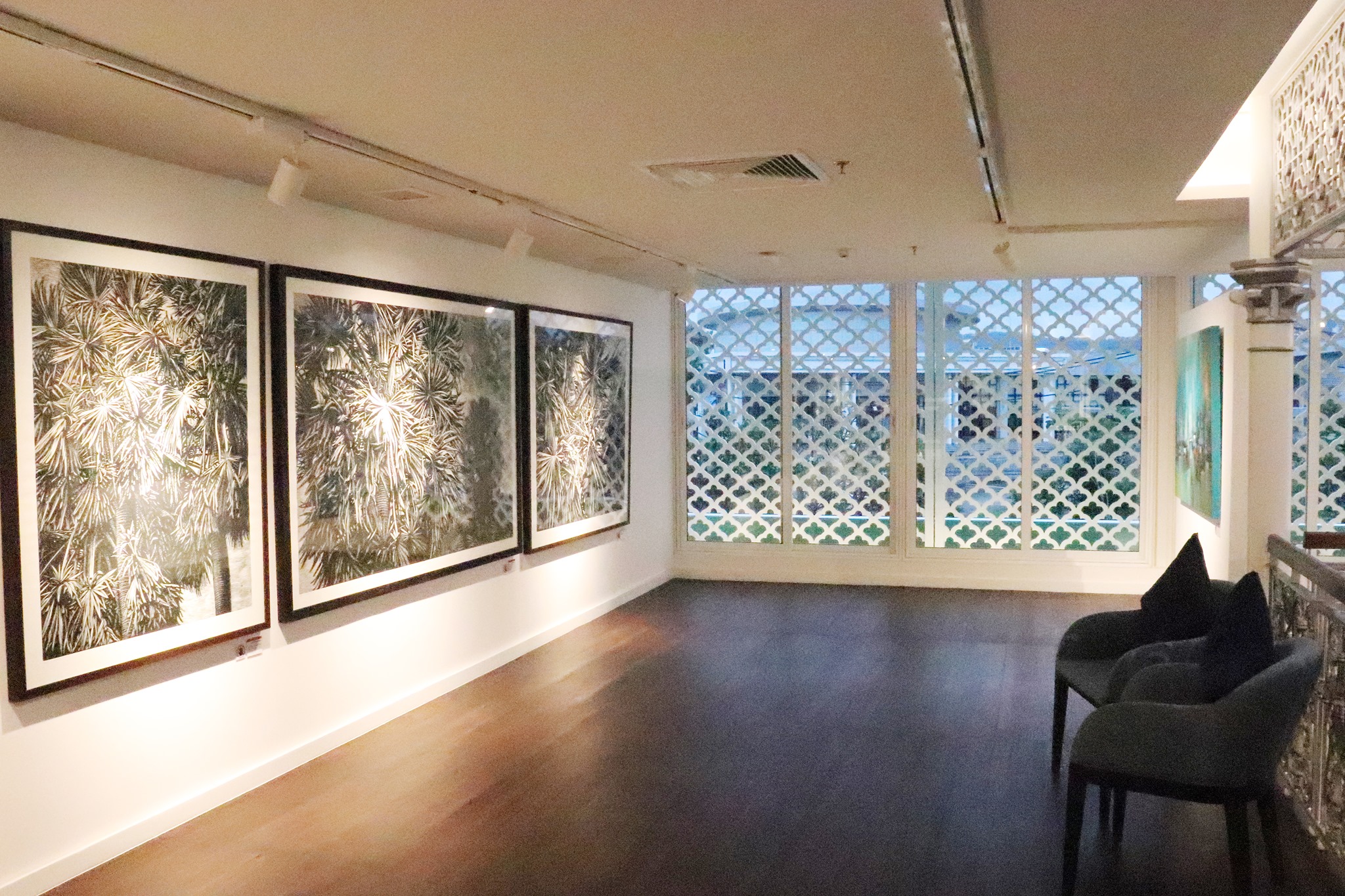 โรงแรมรามาดา พลาซ่า เจ้าฟ้า เปิดตัวพื้นที่แสดงผลงานศิลปะ Art @ Chaofah พร้อมจัดแสดงผลงานศิลปะชุดแรกในคอนเซป “CONTRASTS”